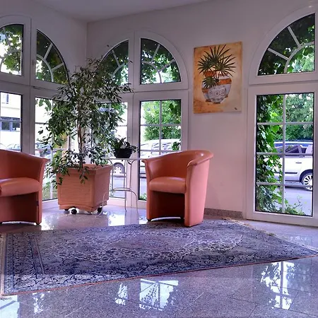 ホテル Alpha Garni ディーツェンバハ