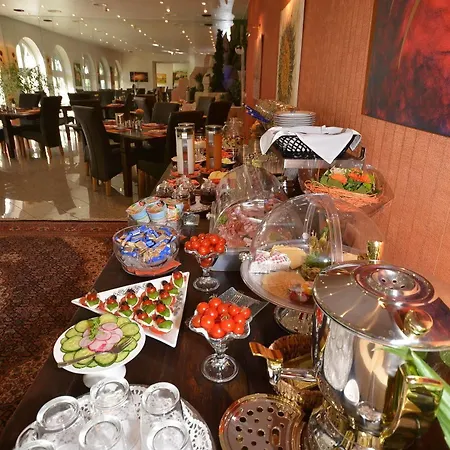 Alpha Garni Hotel